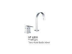 What is the reason for the decrease in water output of the level faucet
